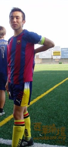 小叶的球衣还是挺性感的嘛!!!!